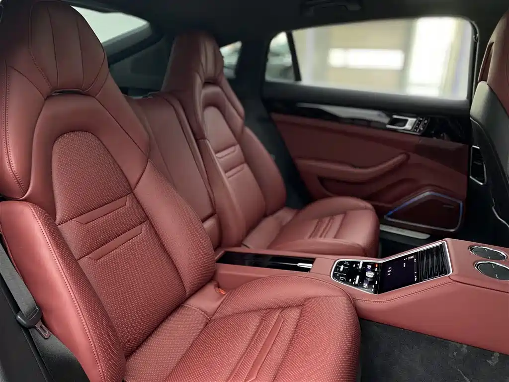 Porsche Panamera 2019 Panamera 4 Executive Long Wheelbase 2.9T фото 9