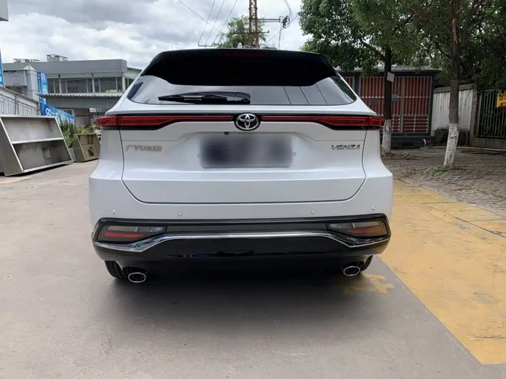 Toyota Venza 2022 2022 2.0L CVT 2WD Premium