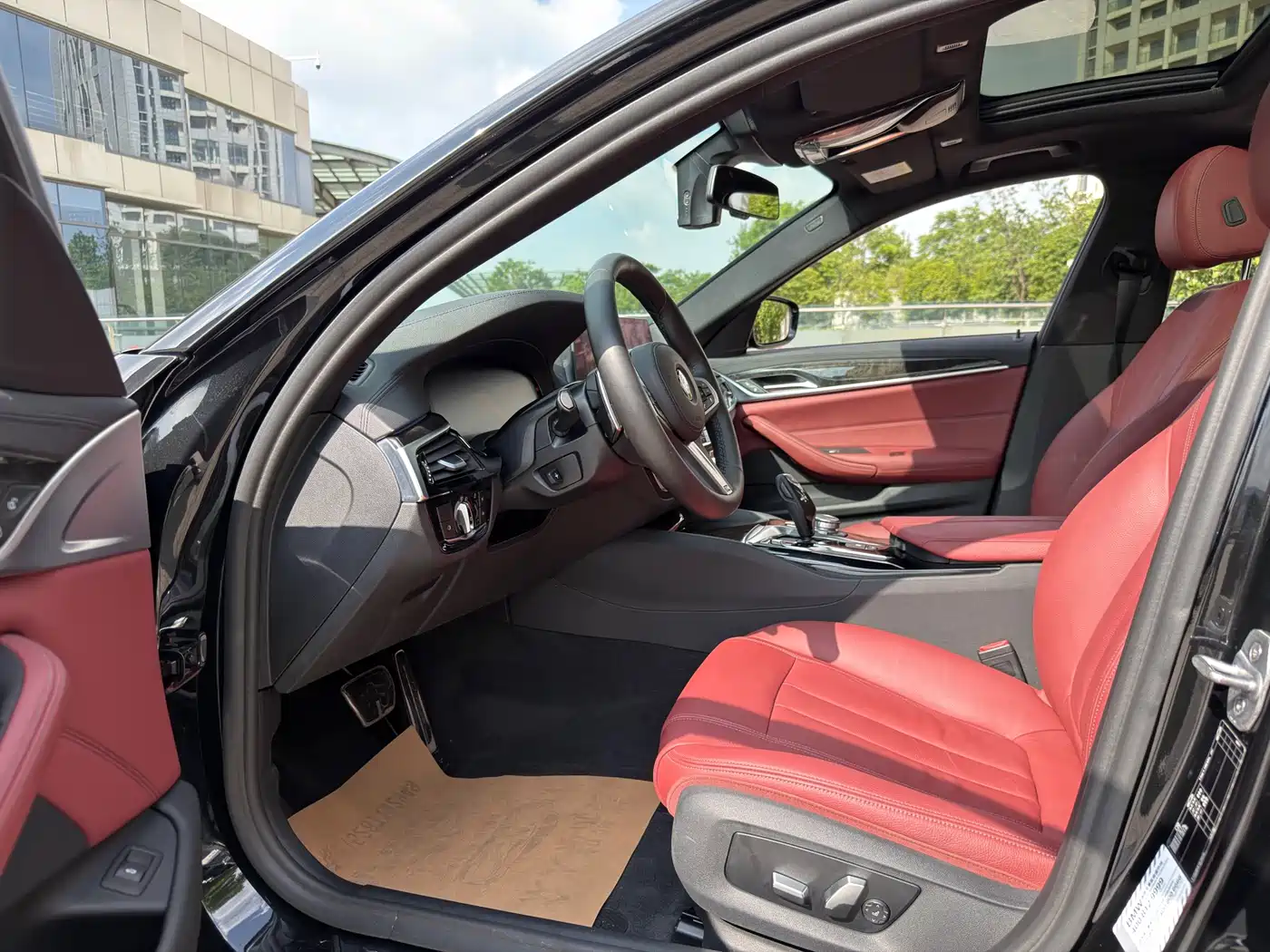 BMW 5 Series 2019 Facelift 530Li Leading M Sport Package фото 4