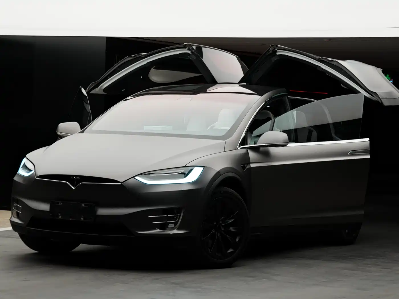 TESLA MODEL X