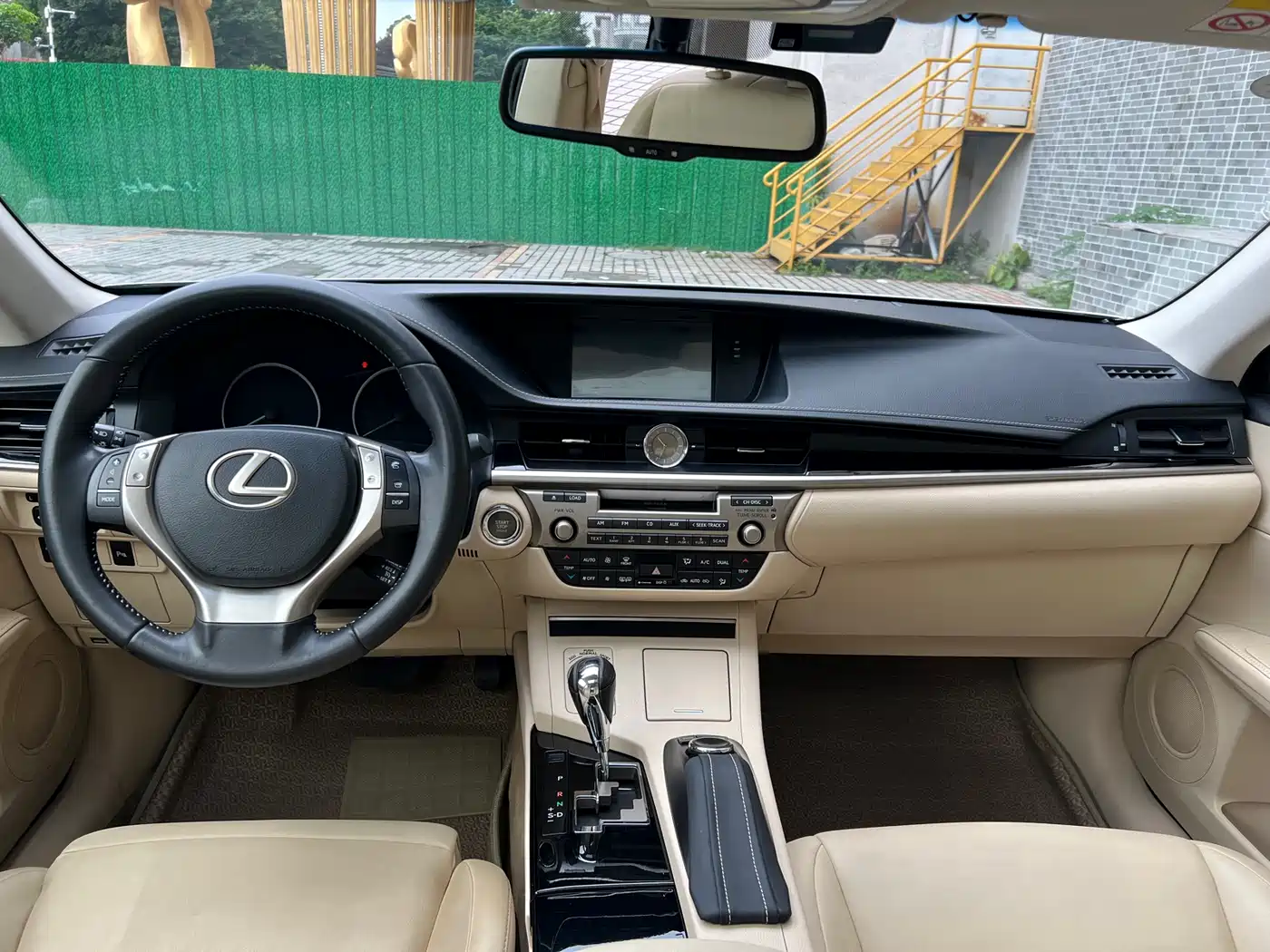 Lexus ES 2013 250 Elite Edition фото 15