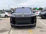 Фото 1 - NIO ES8