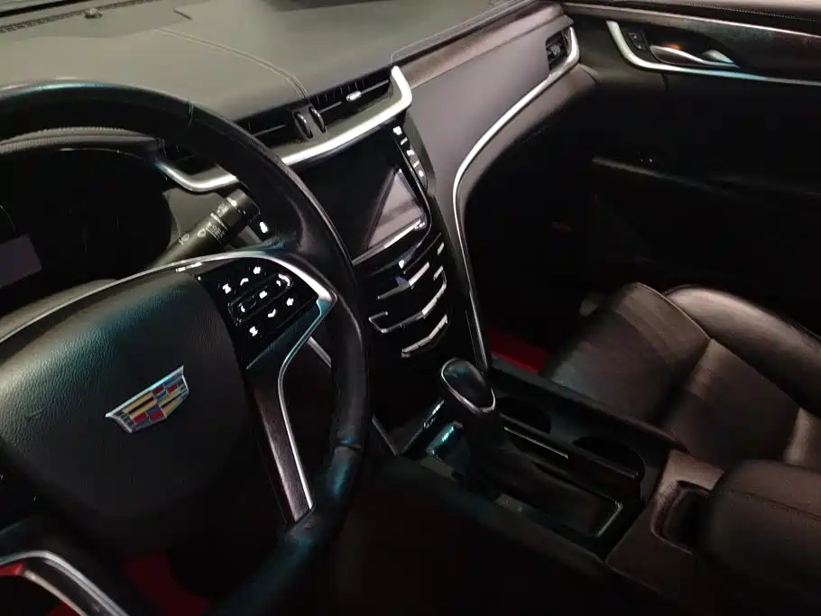 Cadillac XTS 2019 2018 28T Technology