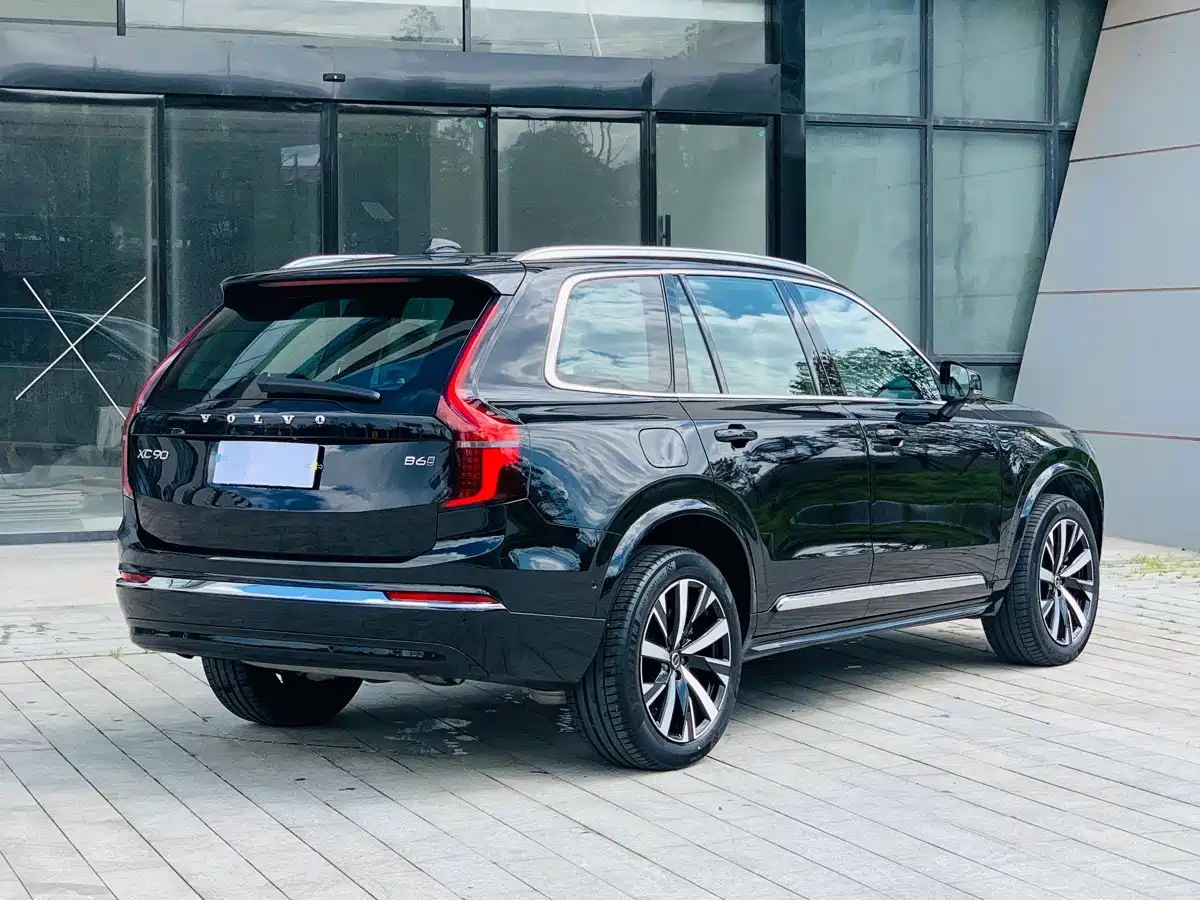 Volvo XC90 2025 2025 Facelift B6 Smart Elegance Luxury 6-seater