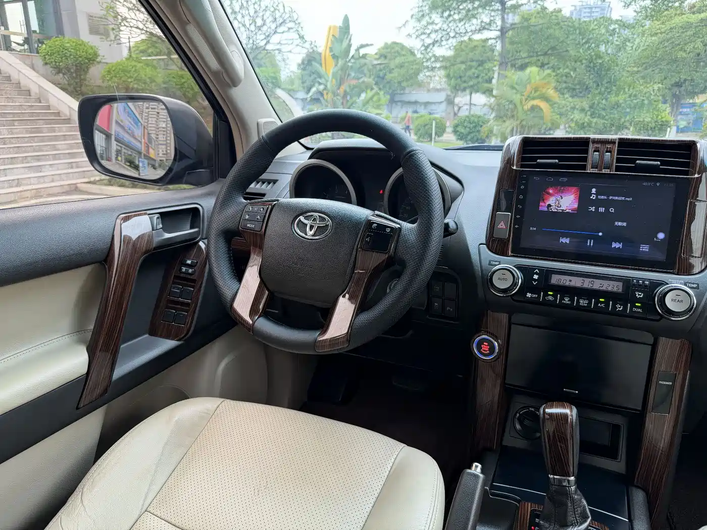 Toyota Prado (Import) 2010 2.7L Automatic Standard фото 7