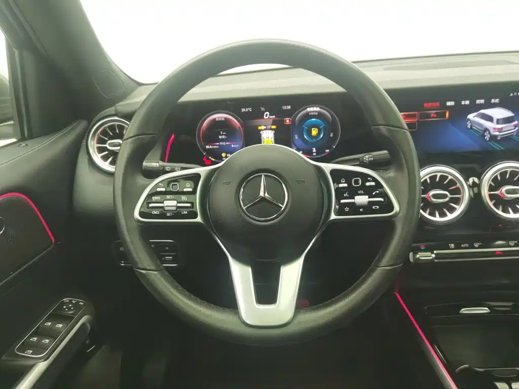 Mercedes-Benz GLB, миниатюра 11
