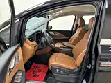 Фото 15 - Hongqi HQ9 PHEV