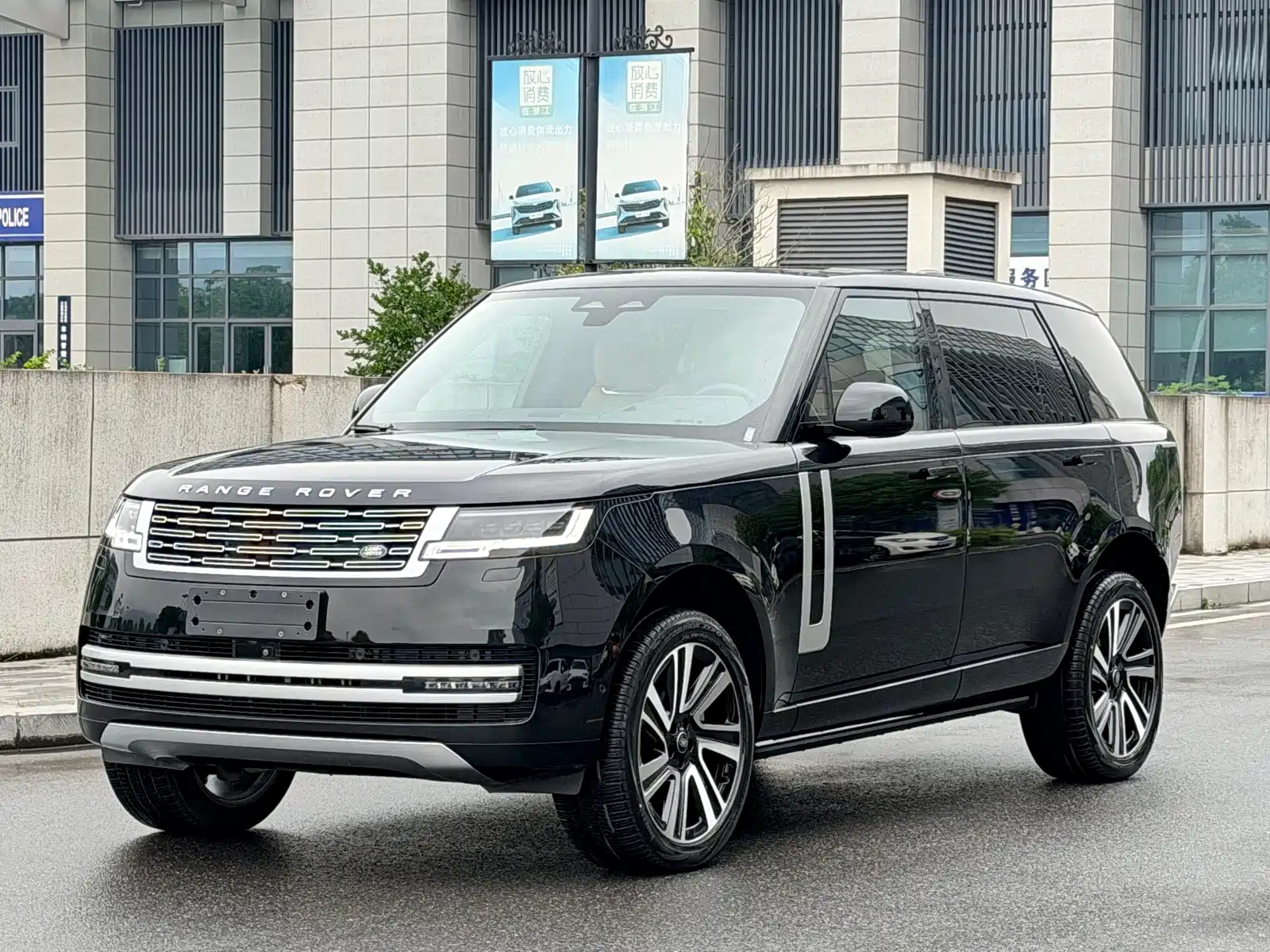 Фото 1 - Land Rover Range Rover