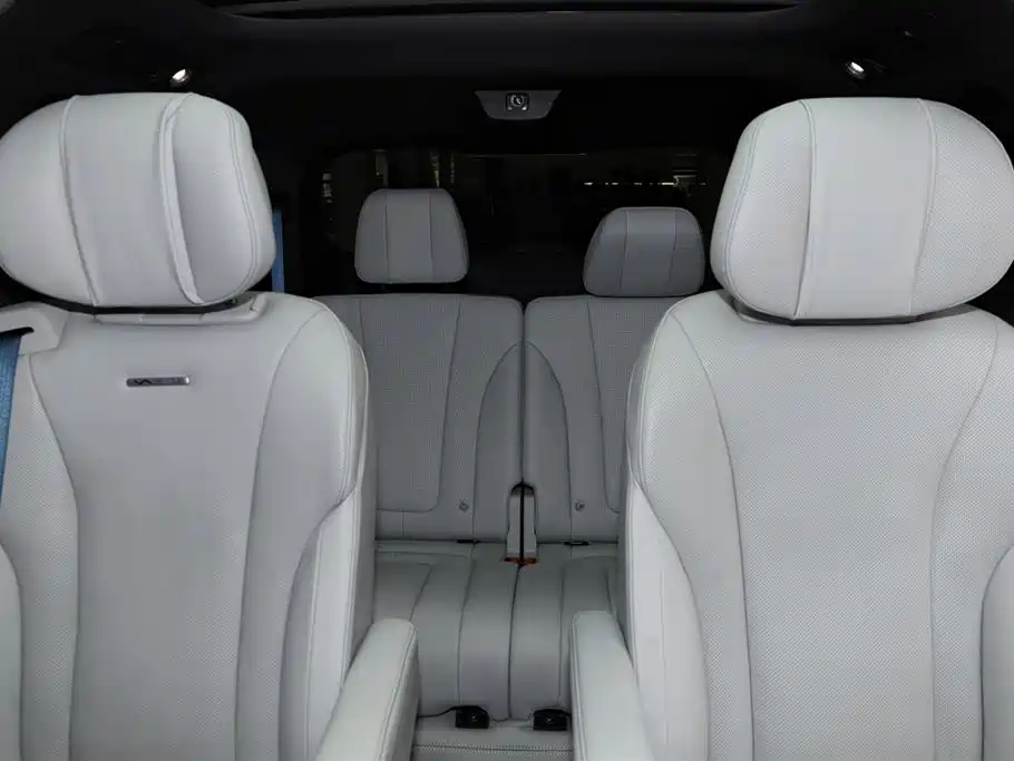 AITO Wenjie AITO M9 2024 Extended Range Ultra 42kWh 6-Seater фото 23