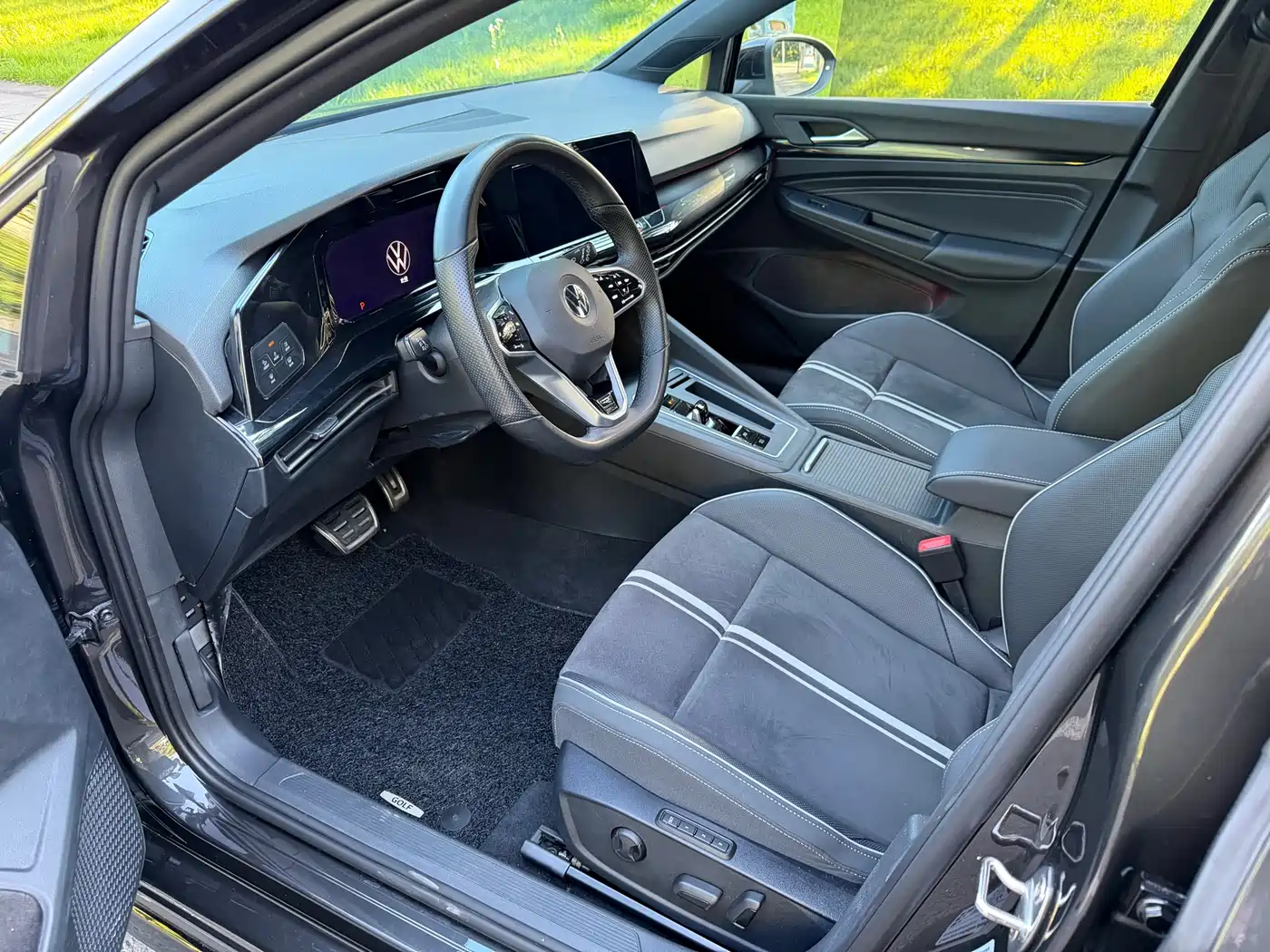 Volkswagen Golf 2021 280TSI DSG R-Line фото 8