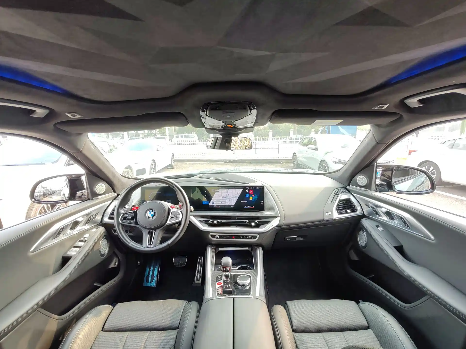 Photo 13 - BMW XM