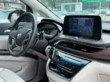 Фото 17 - Buick GL8