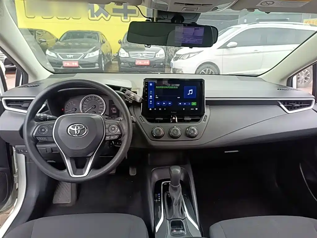 Toyota Corolla 2019 1.2T S-CVT GL Pioneer Edition фото 10