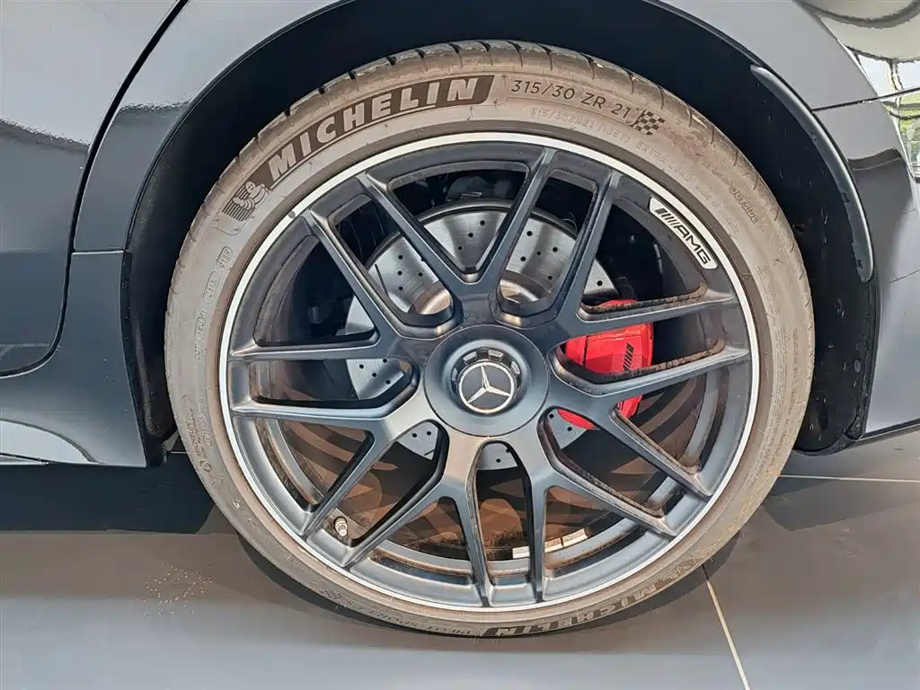 MERCEDES-BENZ AMG GT