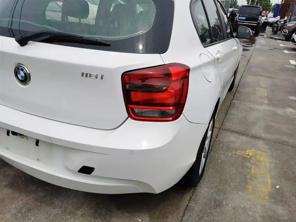 BMW 1 Series (Import) 2013 Facelift 116i Leading Model фото 8