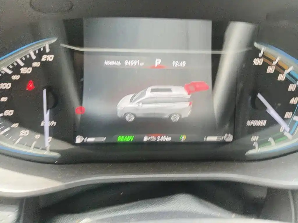 SAIC Maxus EUNIQ 5 2021 2020 1.3T PLUG IN Elite Edition