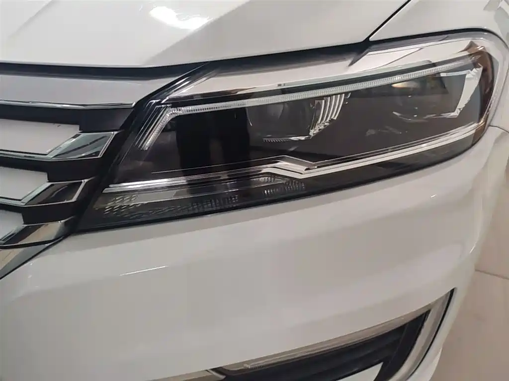 Volkswagen VW Lavida EV 2019 Premium Edition фото 24