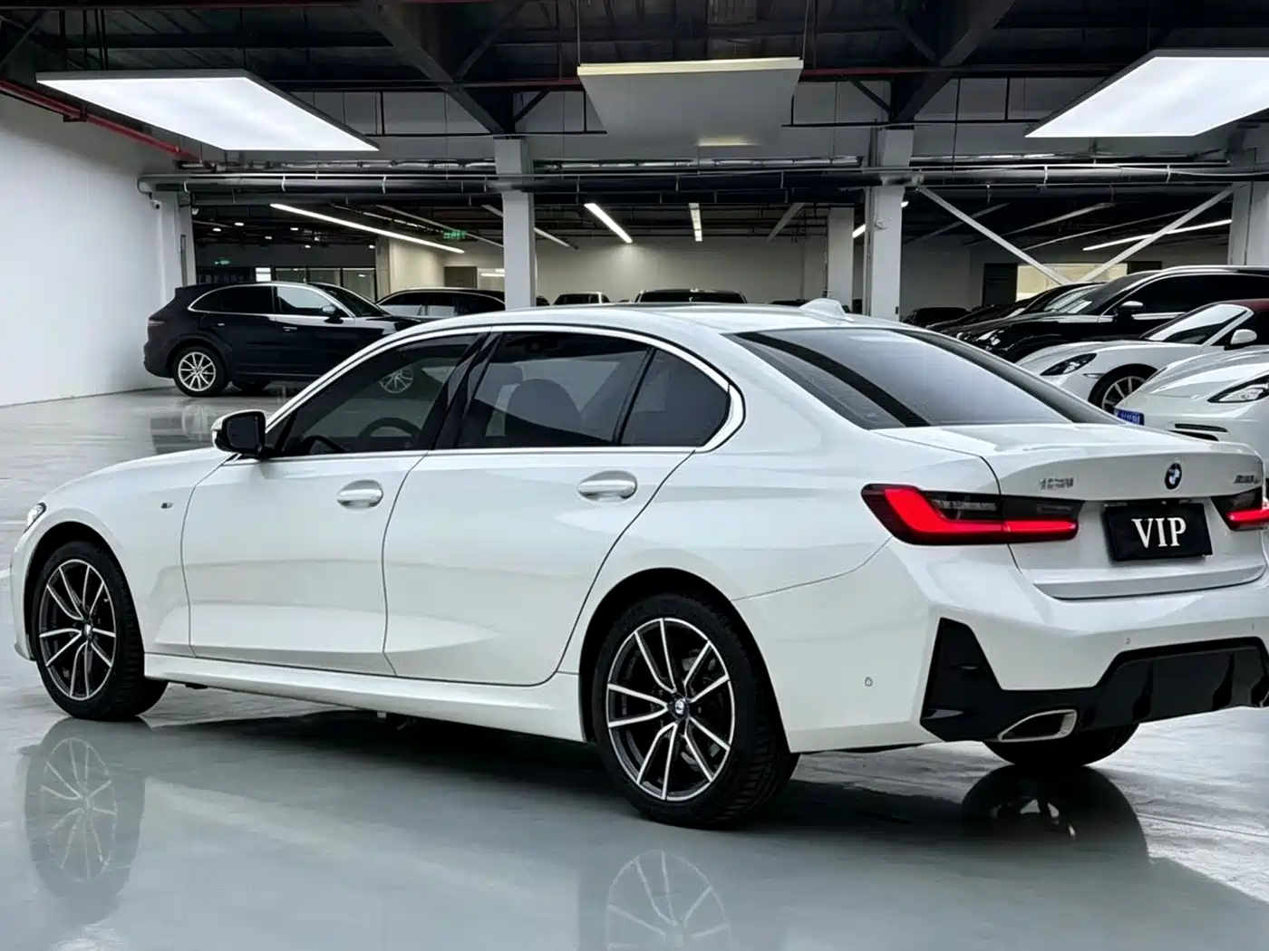 BMW 3 Series 2025 325Li M Sport Package фото 13