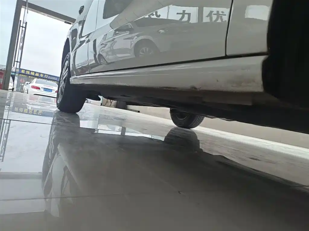 Volkswagen Polo 2018 1.5L Auto Safe Drive фото 21