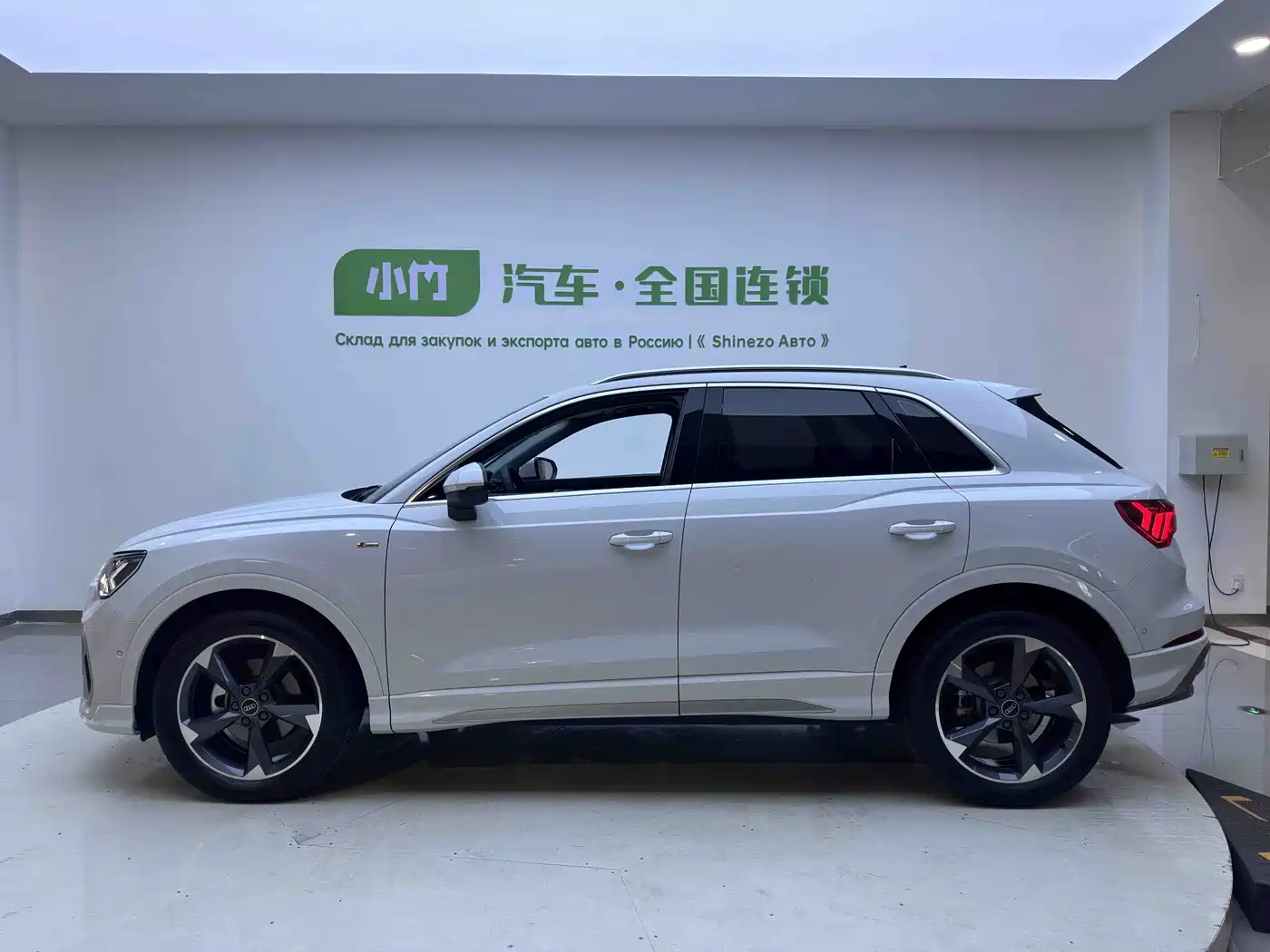 Audi Q3 2023 35 TFSI Fashion Dynamic (1.4T) фото 8