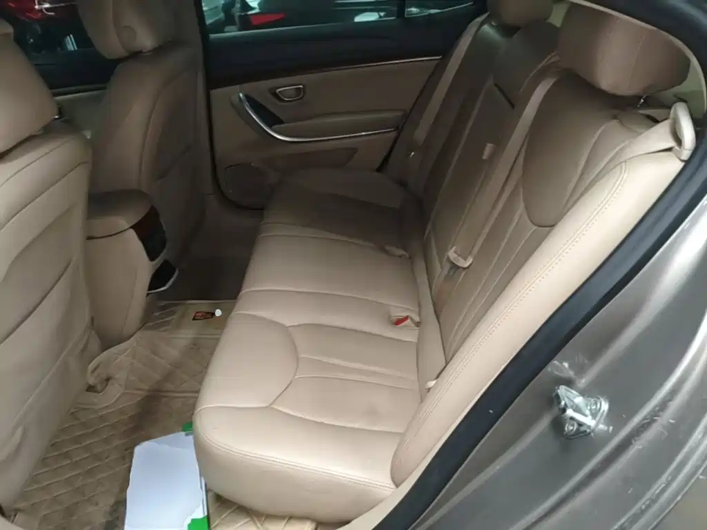 Roewe 950 2017 2012 2.0L Comfort Edition