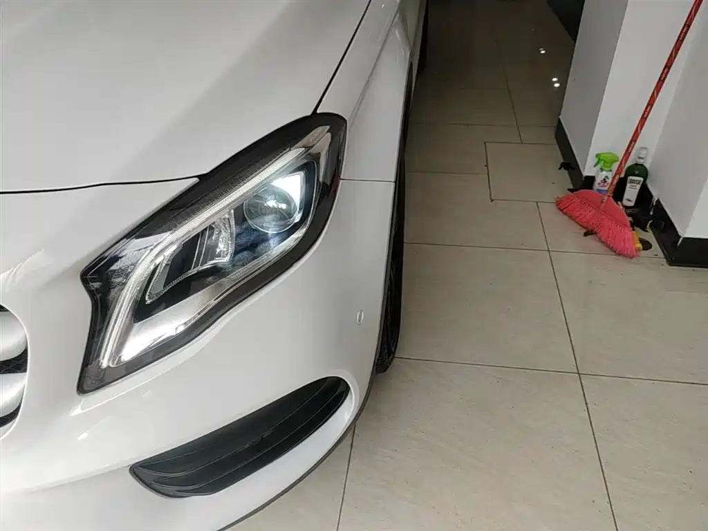 Mercedes-Benz GLA 2019 GLA 200 Fashion фото 24