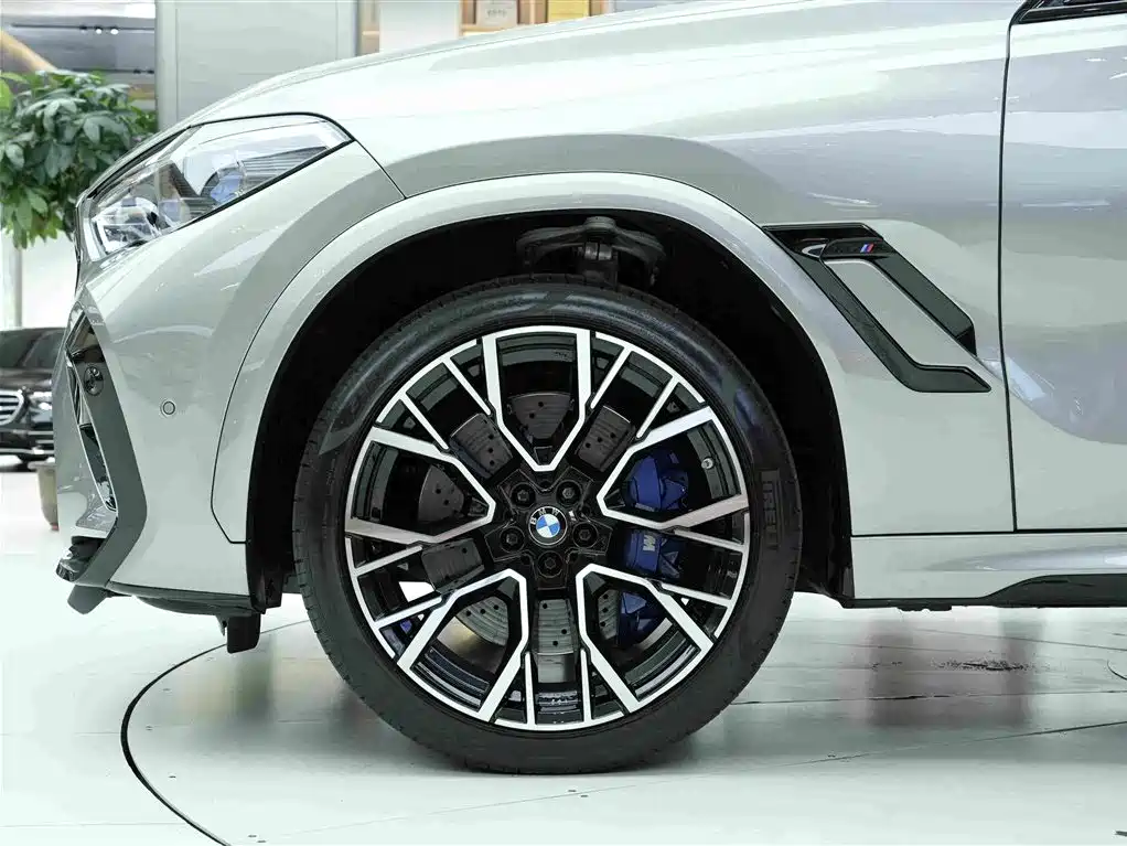 BMW X6 M 2022 2022 X6 M