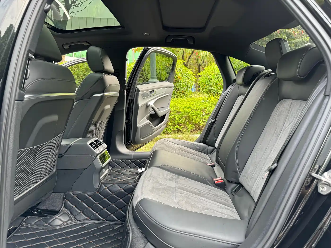 Audi A6L 2022 40 TFSI Luxury Dynamic фото 8