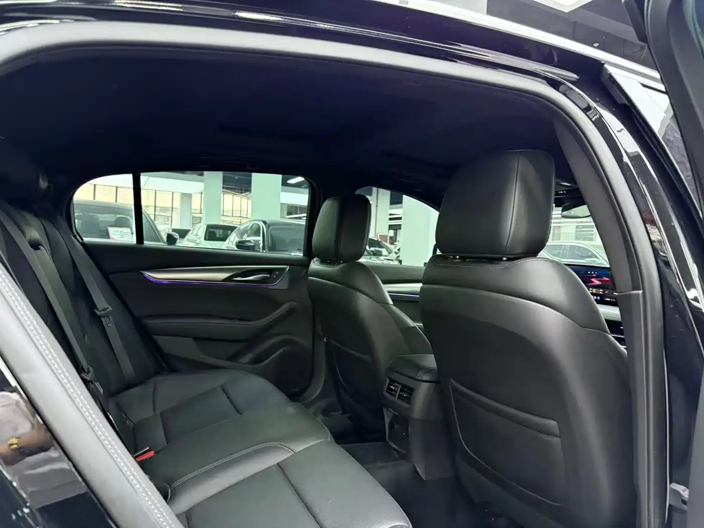 Cadillac CT5 2024 28T Luxury Model Pro фото 10