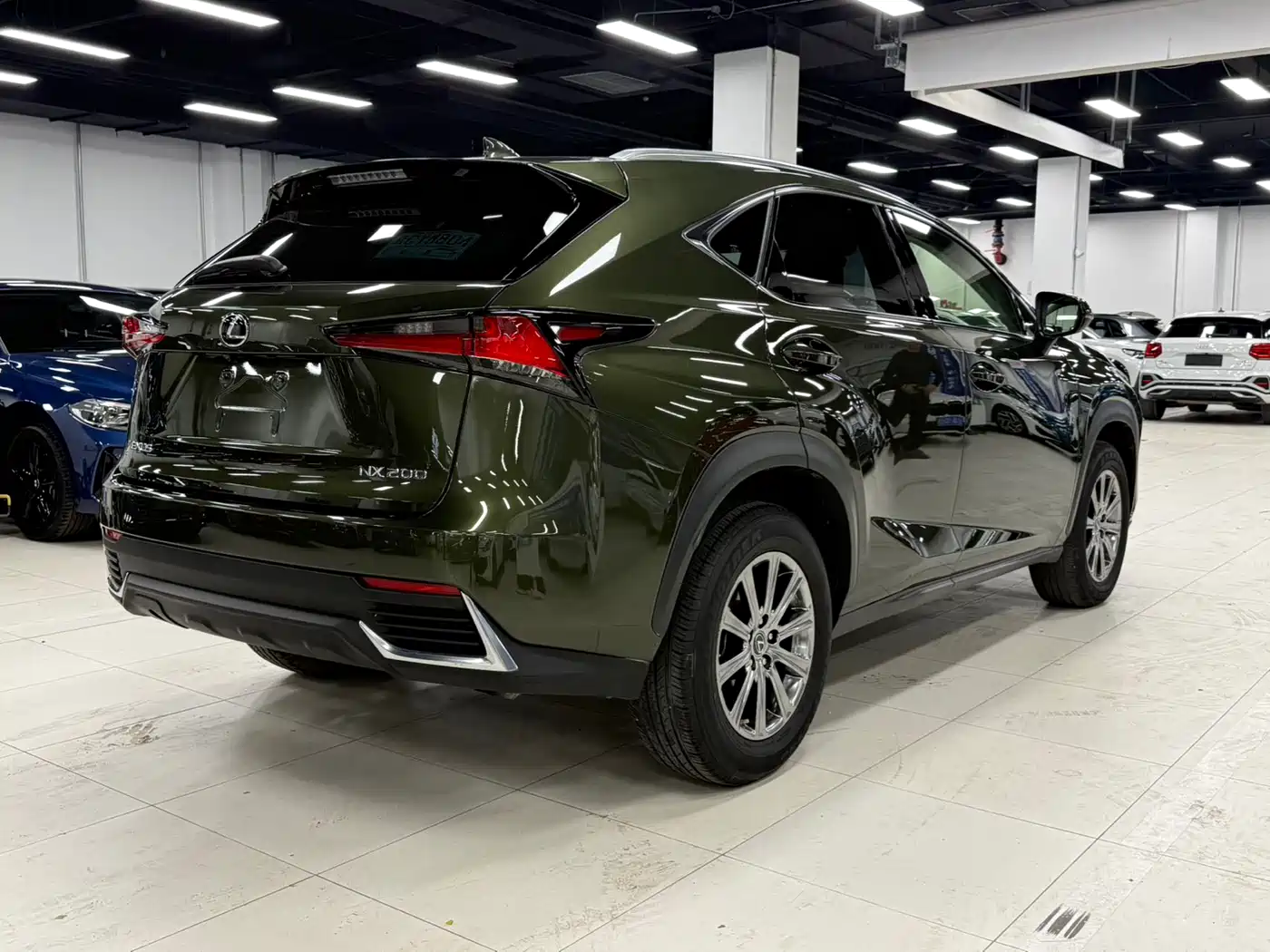 Фото 5 - Lexus NX