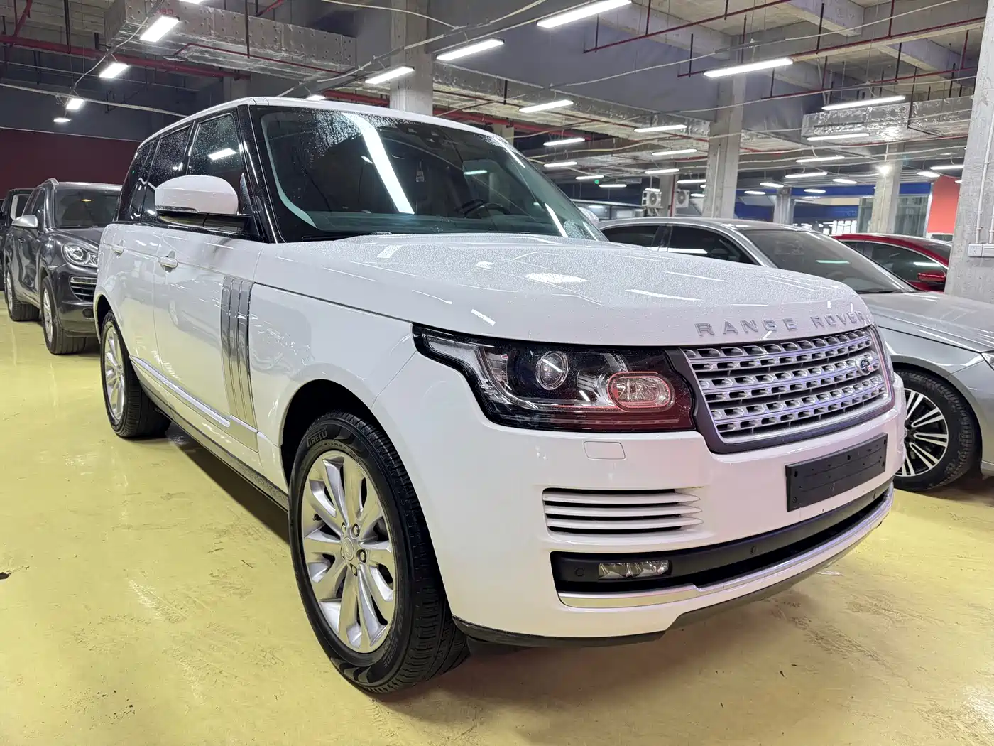Land Rover Range Rover 2015 3.0 TDV6 Vogue фото 3