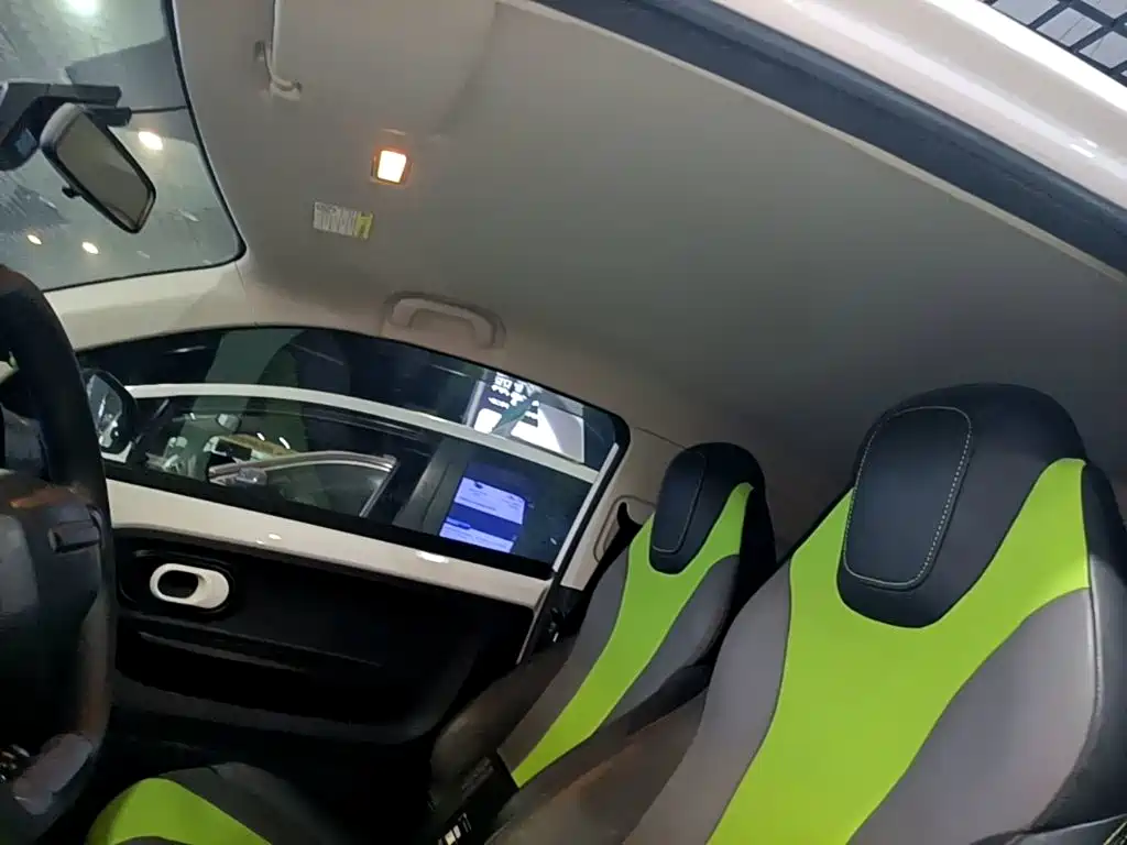 Roewe Clever 2020 2020 Urban Style Edition