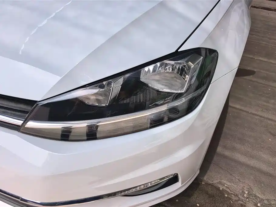 Volkswagen Golf 2018 230TSI Automatic Comfort фото 5