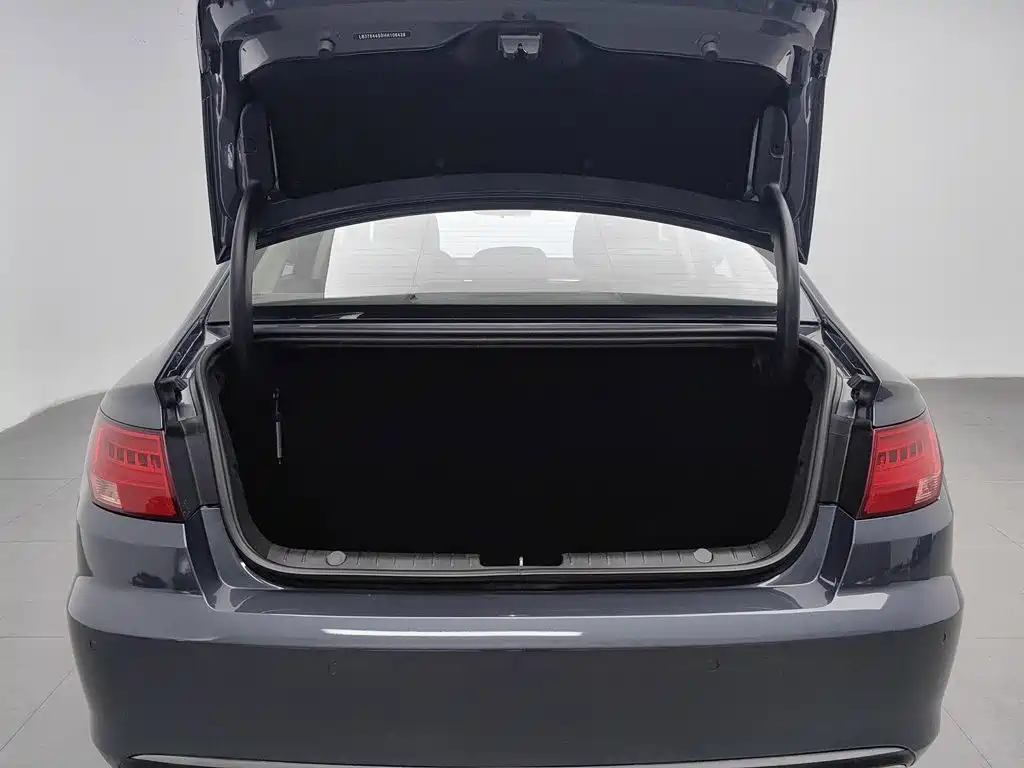 Фото 16 - Geely Emgrand GL