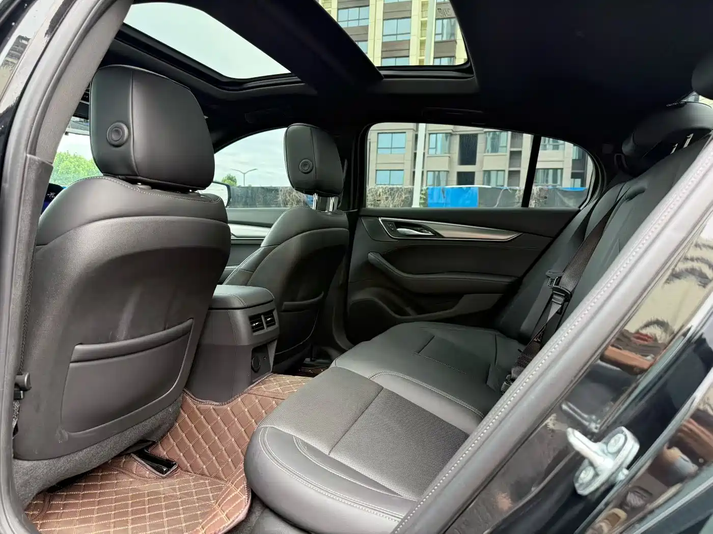 Cadillac CT5 2025 Model 28T Track Performance Edition фото 6