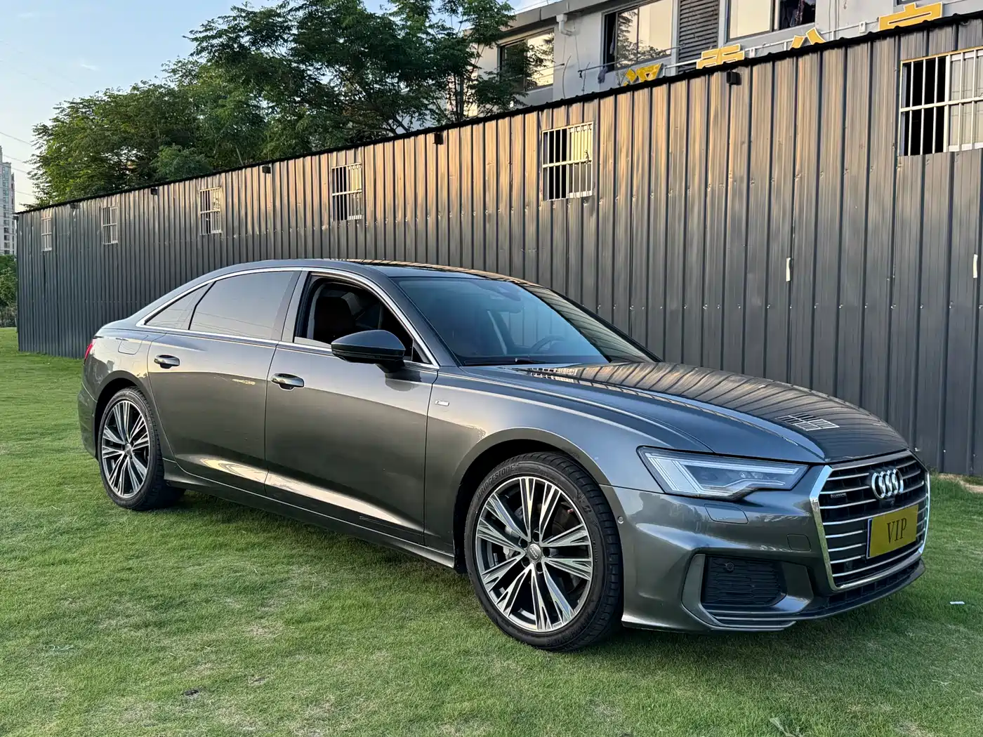 Audi A6L 2021 45 TFSI quattro Exclusive Sport фото 3