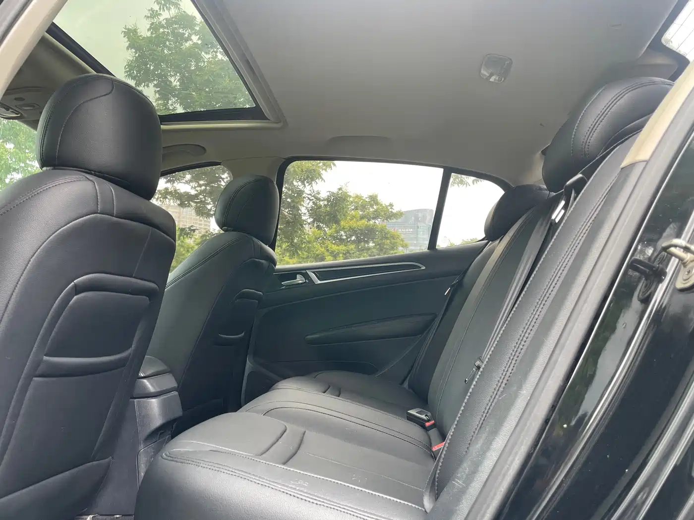 Peugeot 308 2014 Model Joy Edition Classic 1.6L Automatic Trend Style фото 5