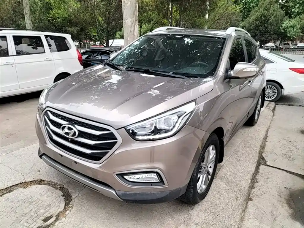 Hyundai Beijing Hyundai ix35 2013 2.0L Auto 2WD Smart GLS China IV фото 2