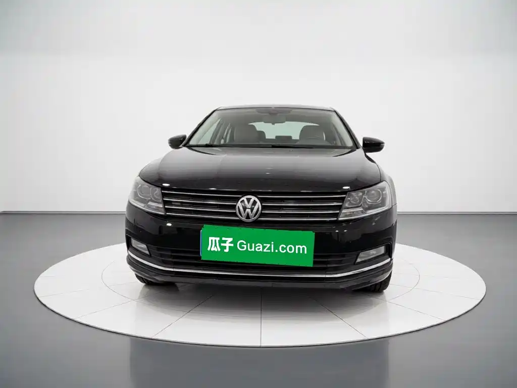 Photo 2 - Volkswagen Lavida
