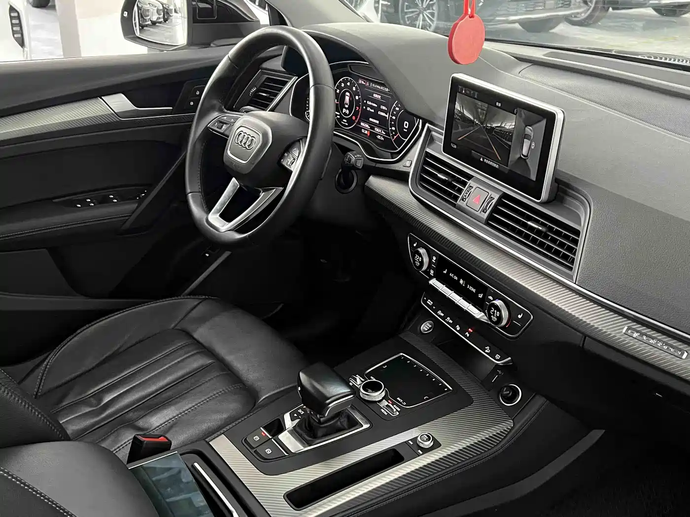 Audi Q5L 2020 45 TFSI Exclusive Fashion фото 26
