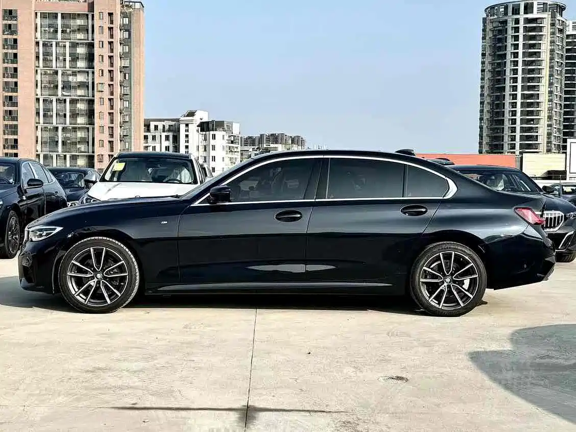BMW 3 Series 2022 320Li M Sport Package фото 4