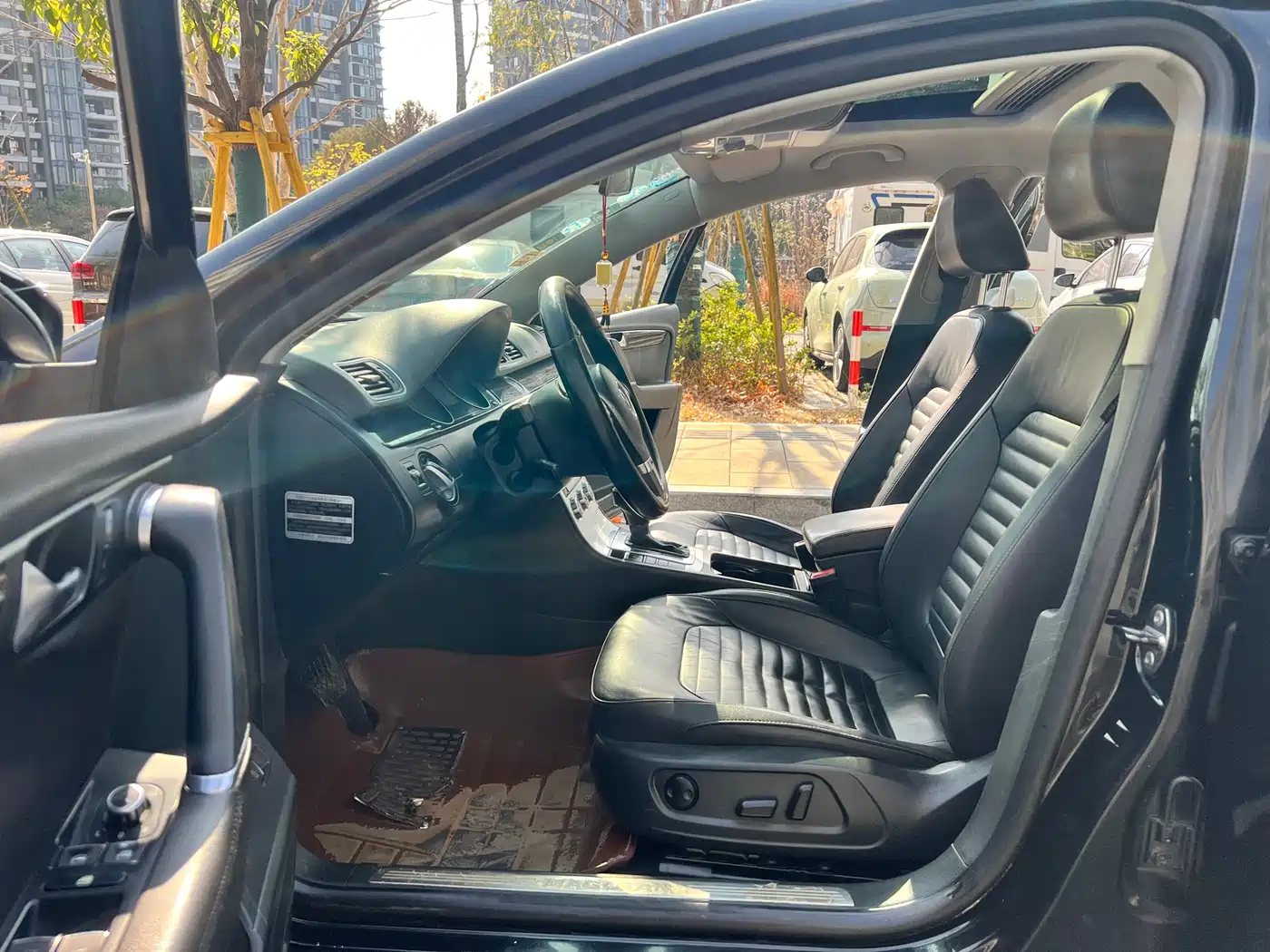Volkswagen Magotan 2013 1.8TSI Luxury фото 21