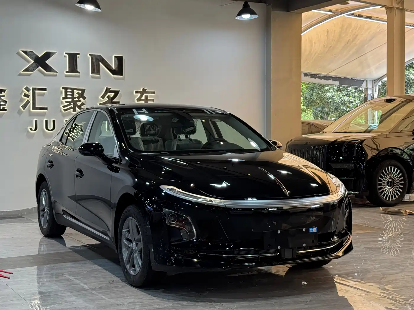 Hongqi E-QM5 2025 610km PLUS фото 3