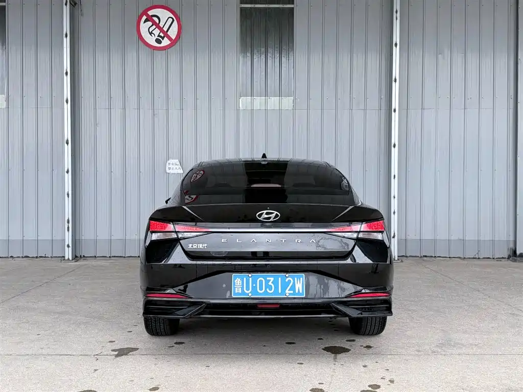 Hyundai Elantra 2022 1.5L CVT GLX Elite Edition фото 5