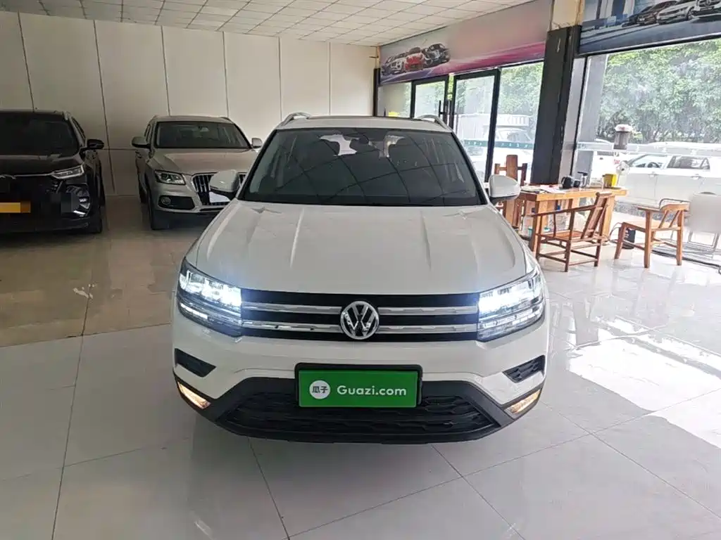 Volkswagen Tharu 2019 280TSI 2WD Comfort Edition China VI фото 3