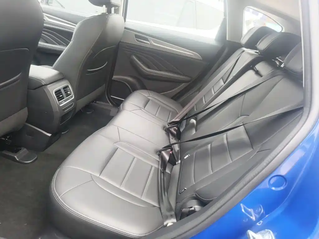 Фото 17 - Haval F7