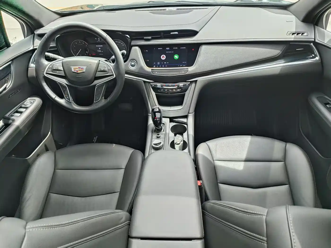 Cadillac XT5 2024 2.0T FWD Fashion Edition фото 9