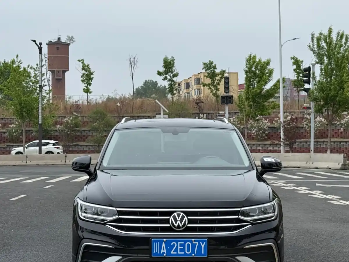 Volkswagen Tiguan L 2023 280TSI 2WD Trend Limited Edition фото 3