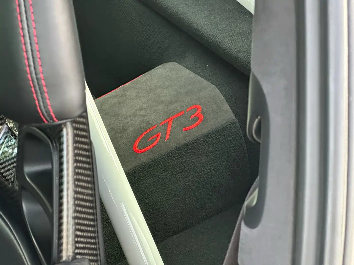 Porsche 911 2018 GT3 4.0L фото 16