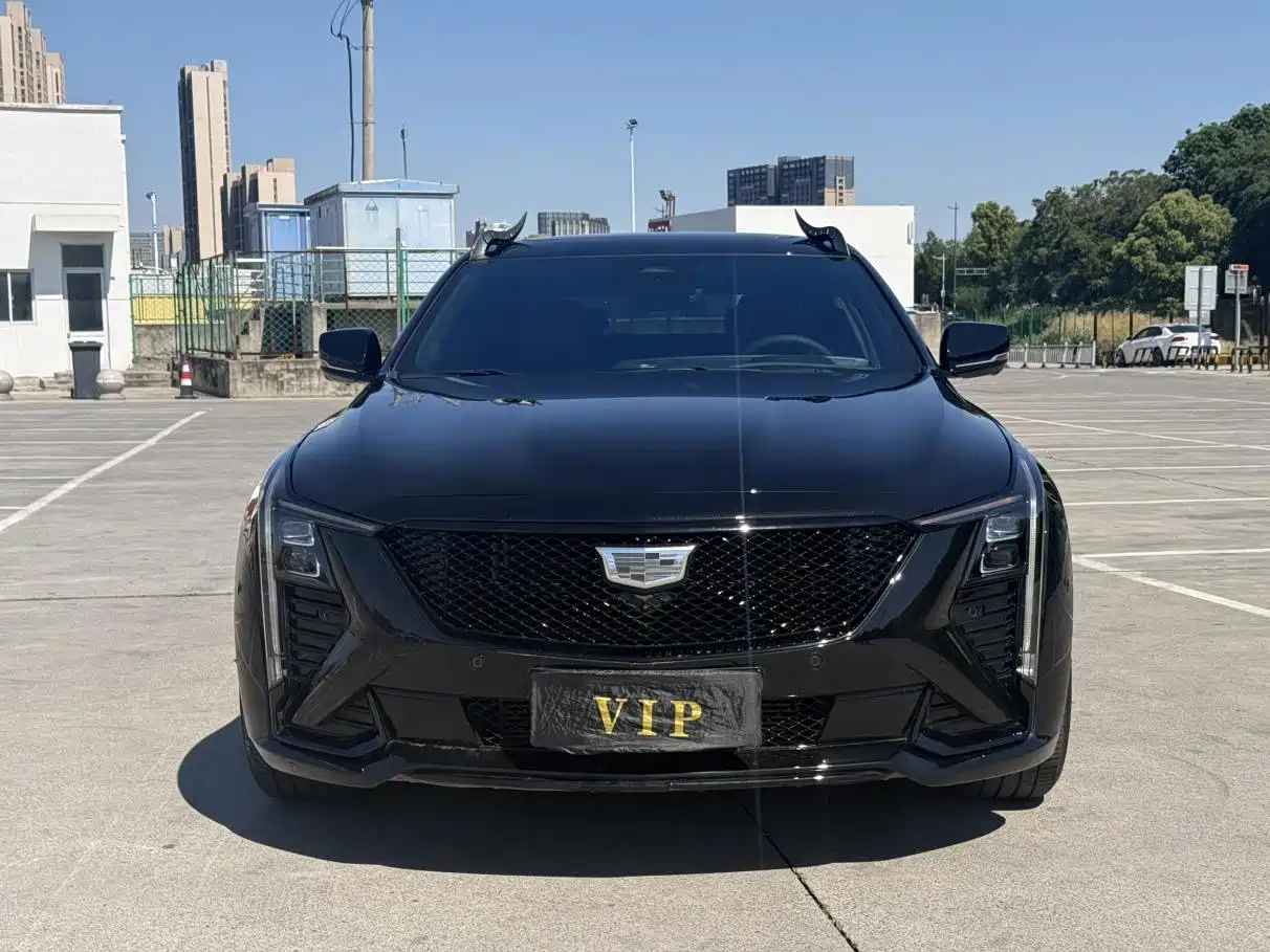 Cadillac CT5 2025 Model 28T Track Performance Edition фото 2